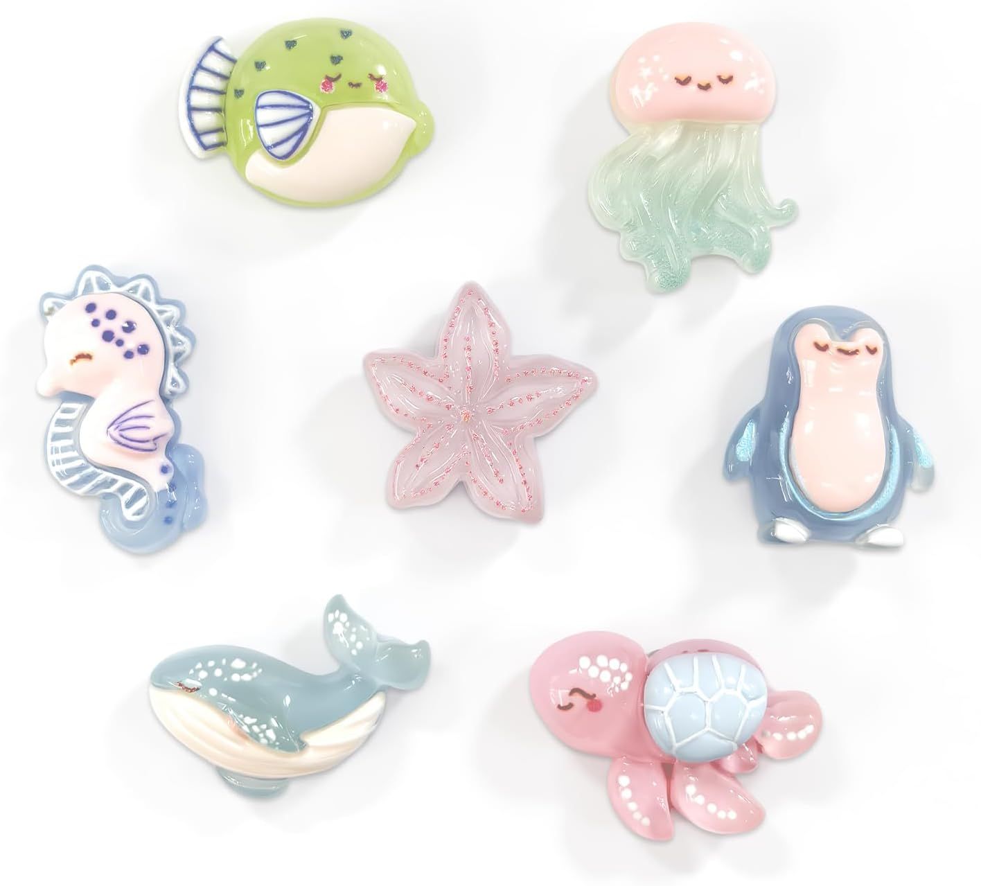 Displays the variety of cute sea-themed decorative items available, showing shoppers the different designs they can choose from in this collection. Shows shoppers the range of selectable design…