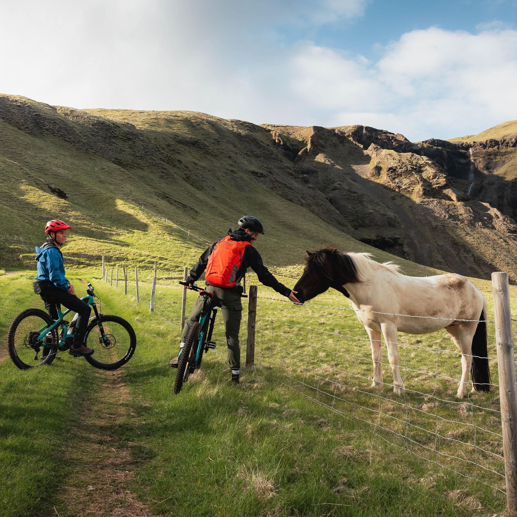 66North Outdoor LIF 14: Lifestyle Secondary Images