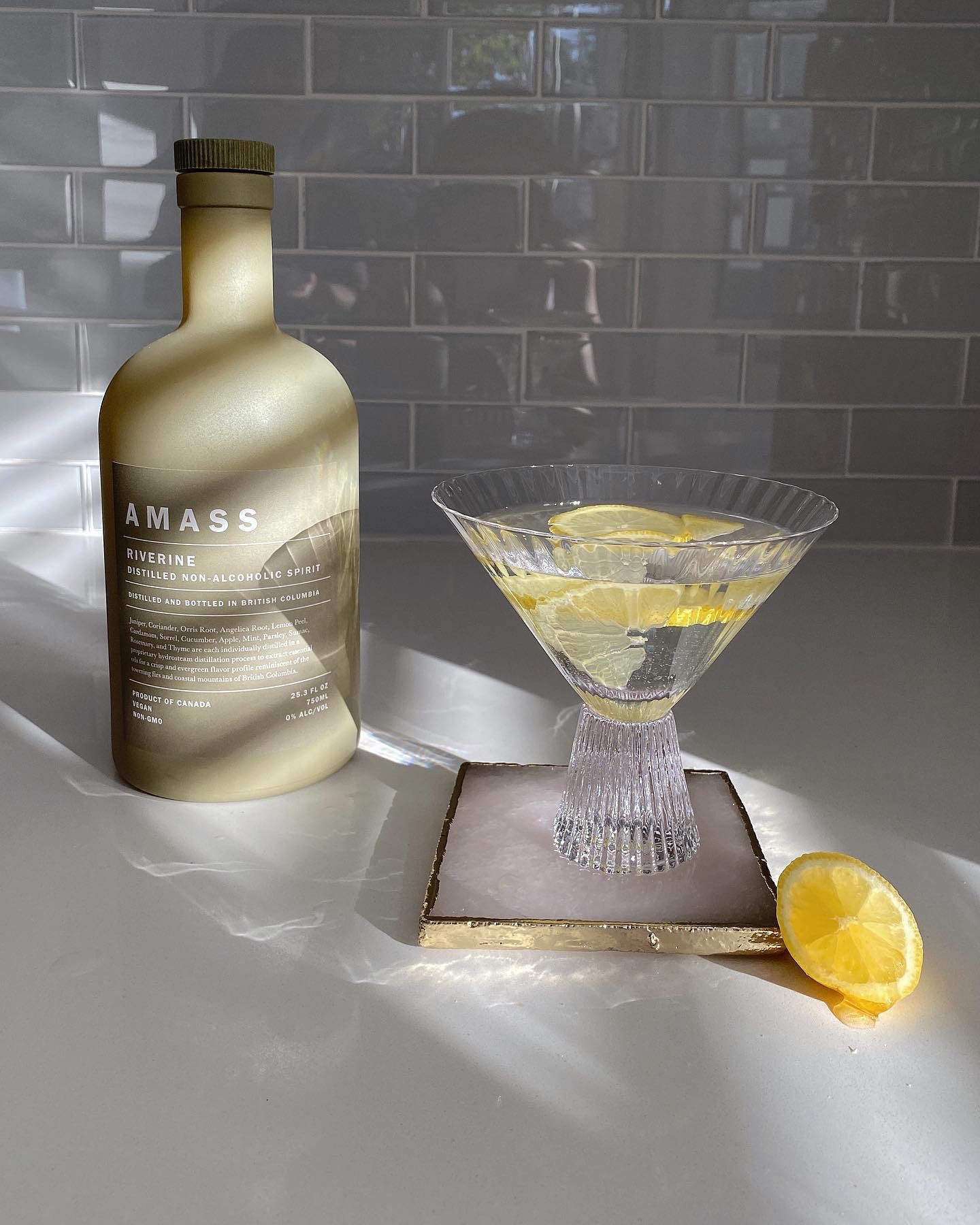 Amass 25: Lifestyle Secondary Images