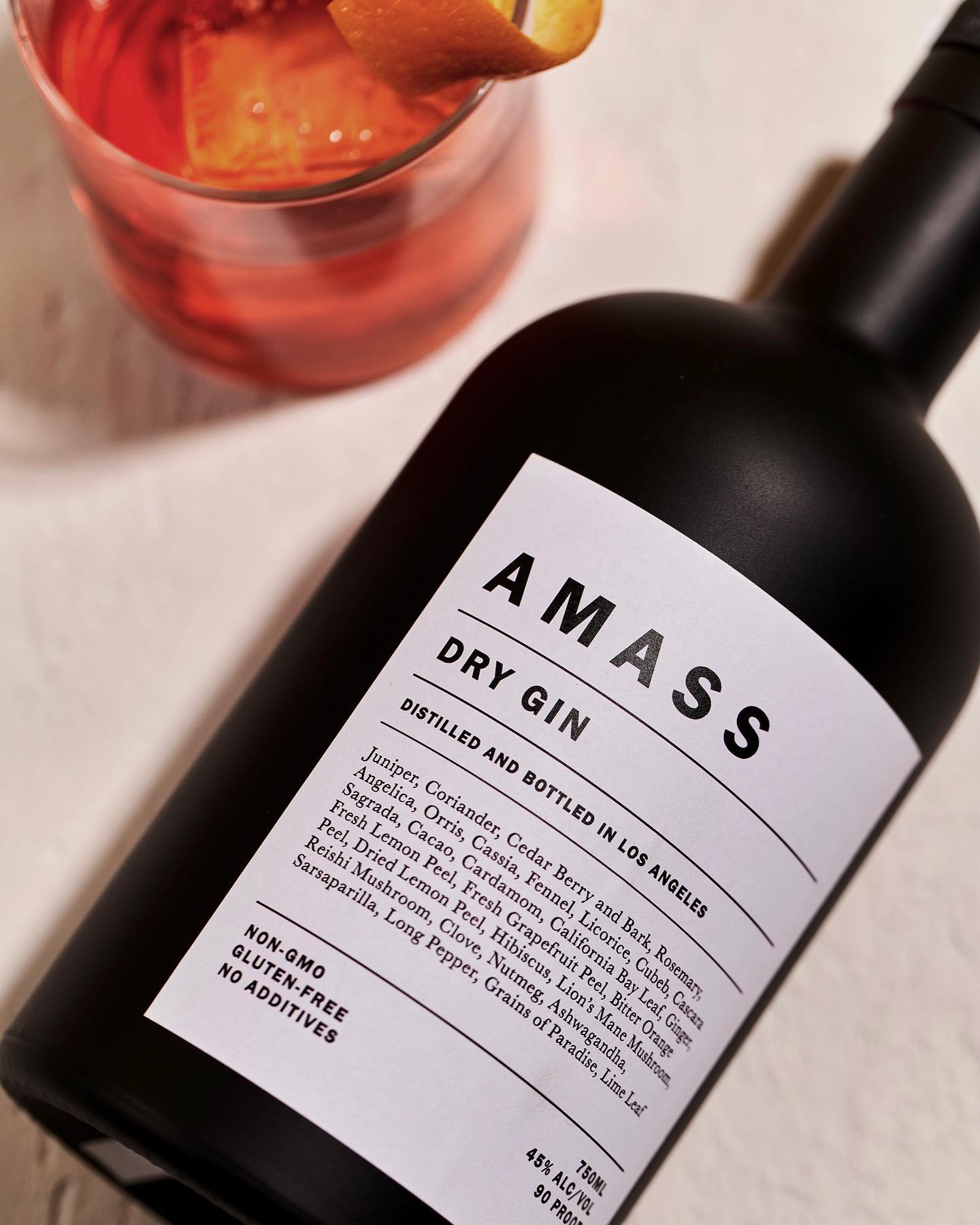 Amass 31: Lifestyle Secondary Images