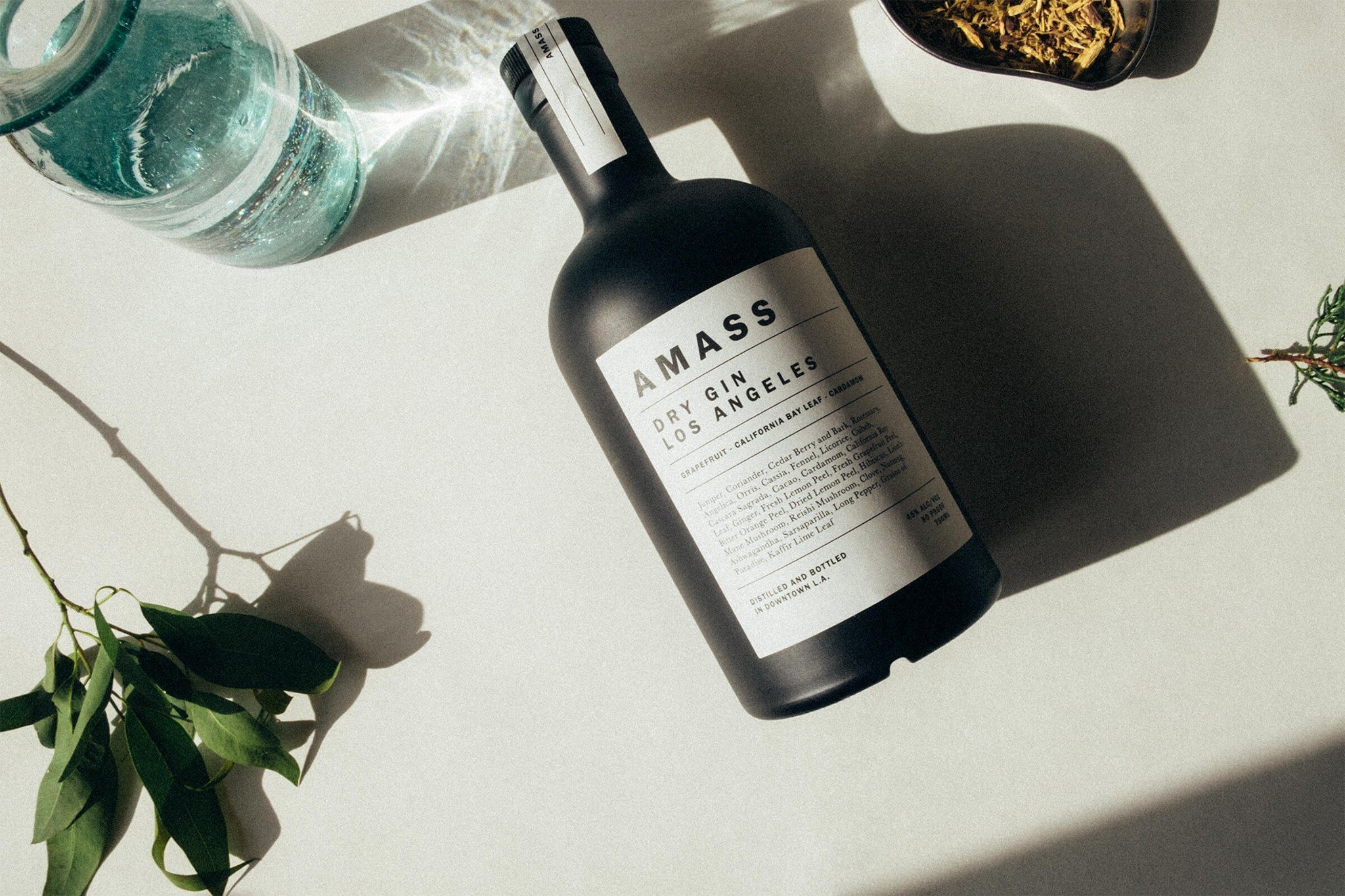 Amass 52: Lifestyle Secondary Images