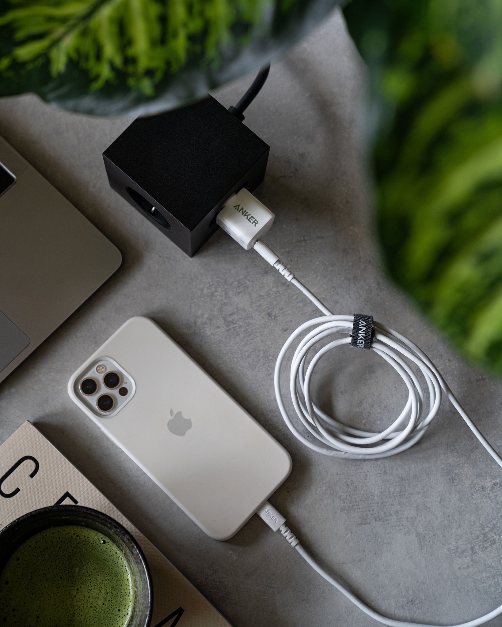Anker 15: Lifestyle Secondary Images