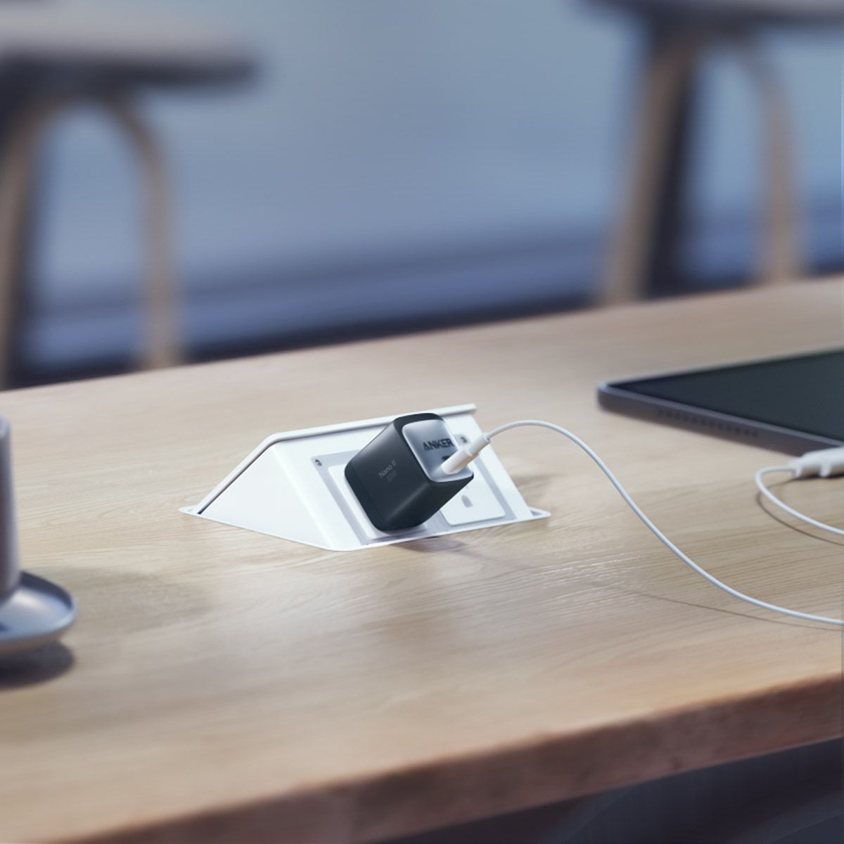 Anker 17: Lifestyle Secondary Images