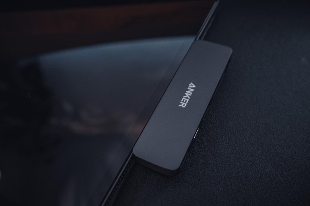 Anker 31: Lifestyle Secondary Images