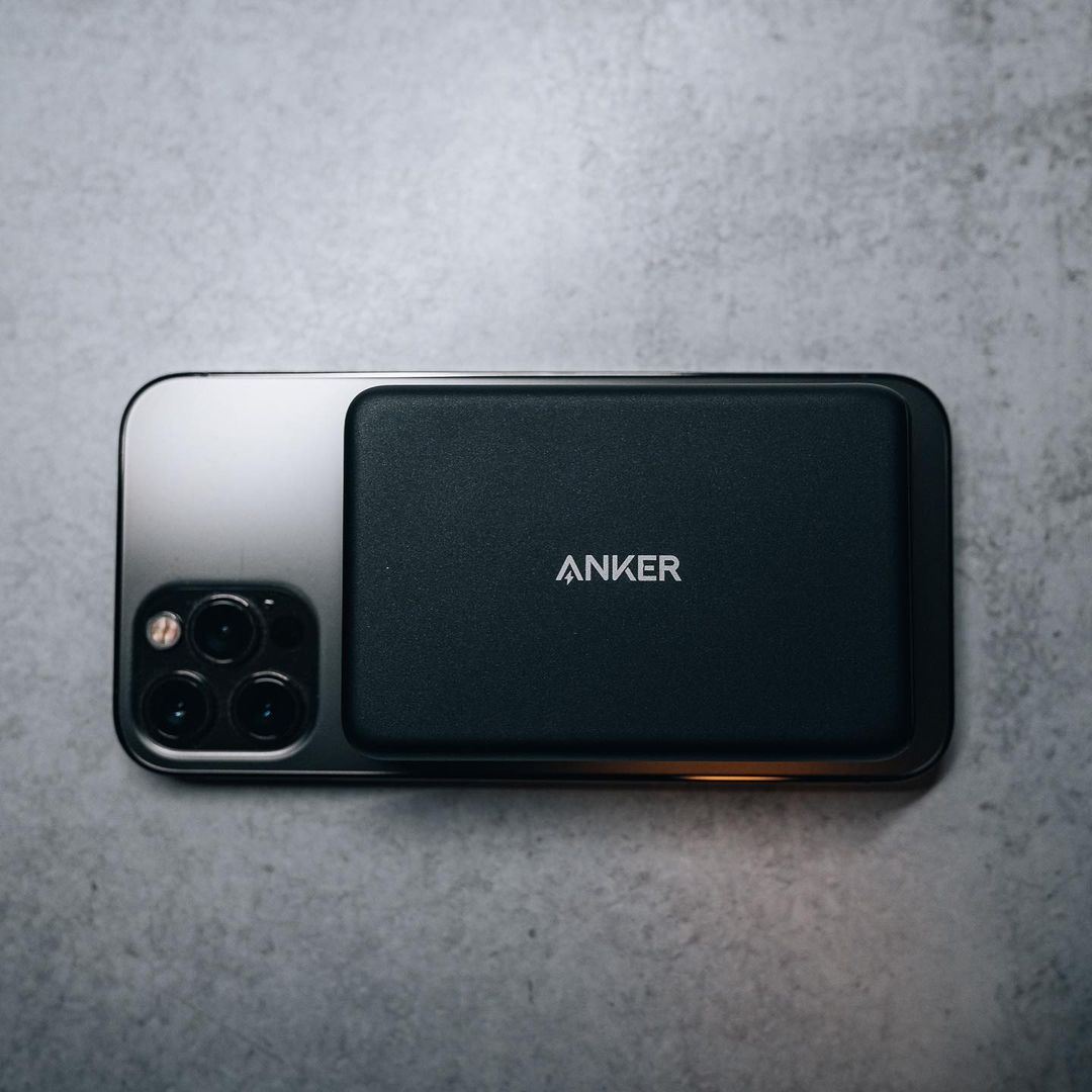 Anker 35: Lifestyle Secondary Images
