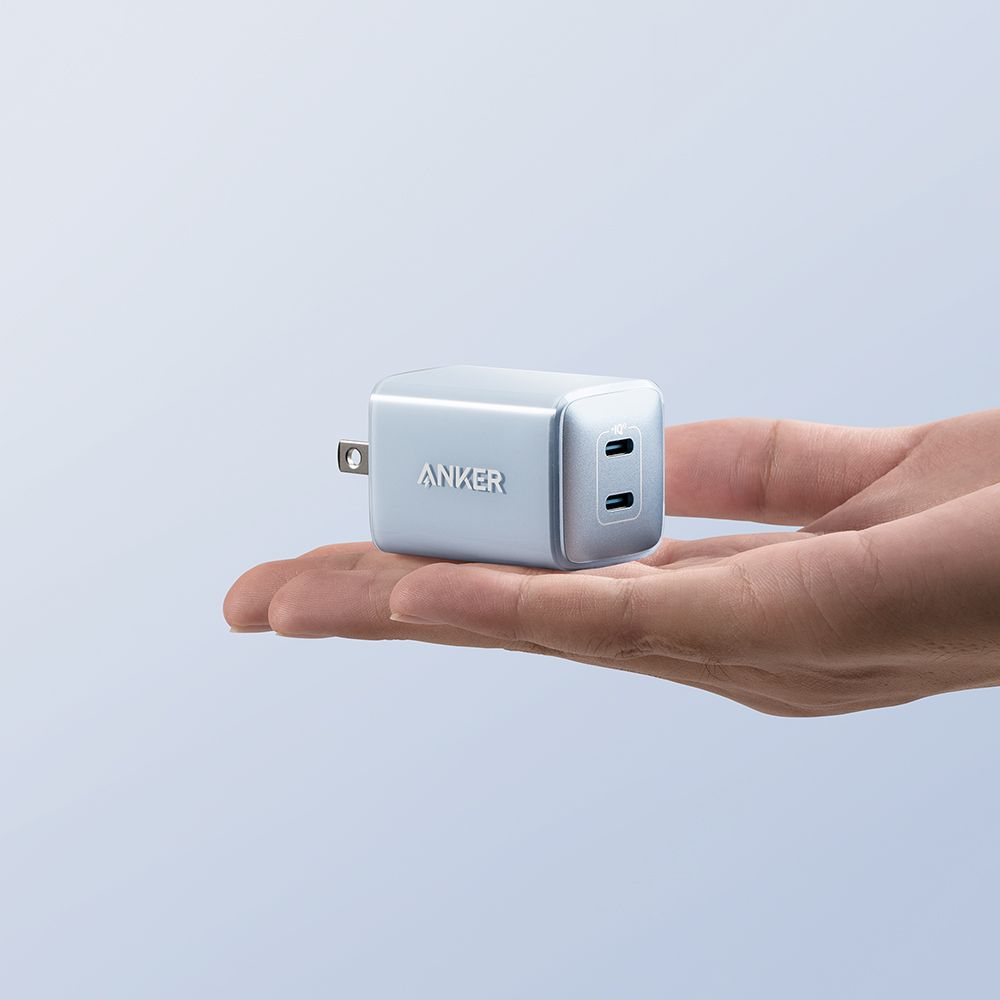 Anker 42: Lifestyle Secondary Images