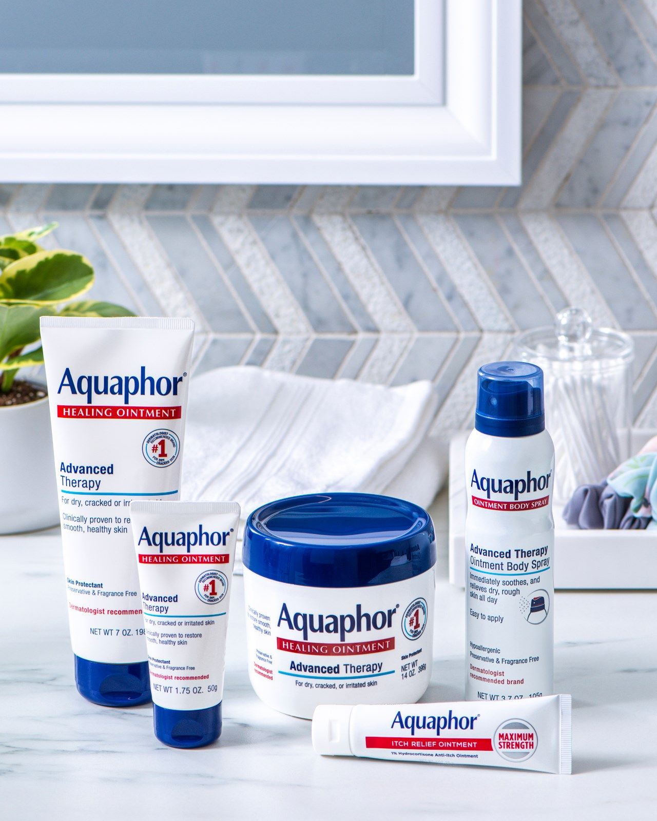 Aquaphor 14: Lifestyle Secondary Images