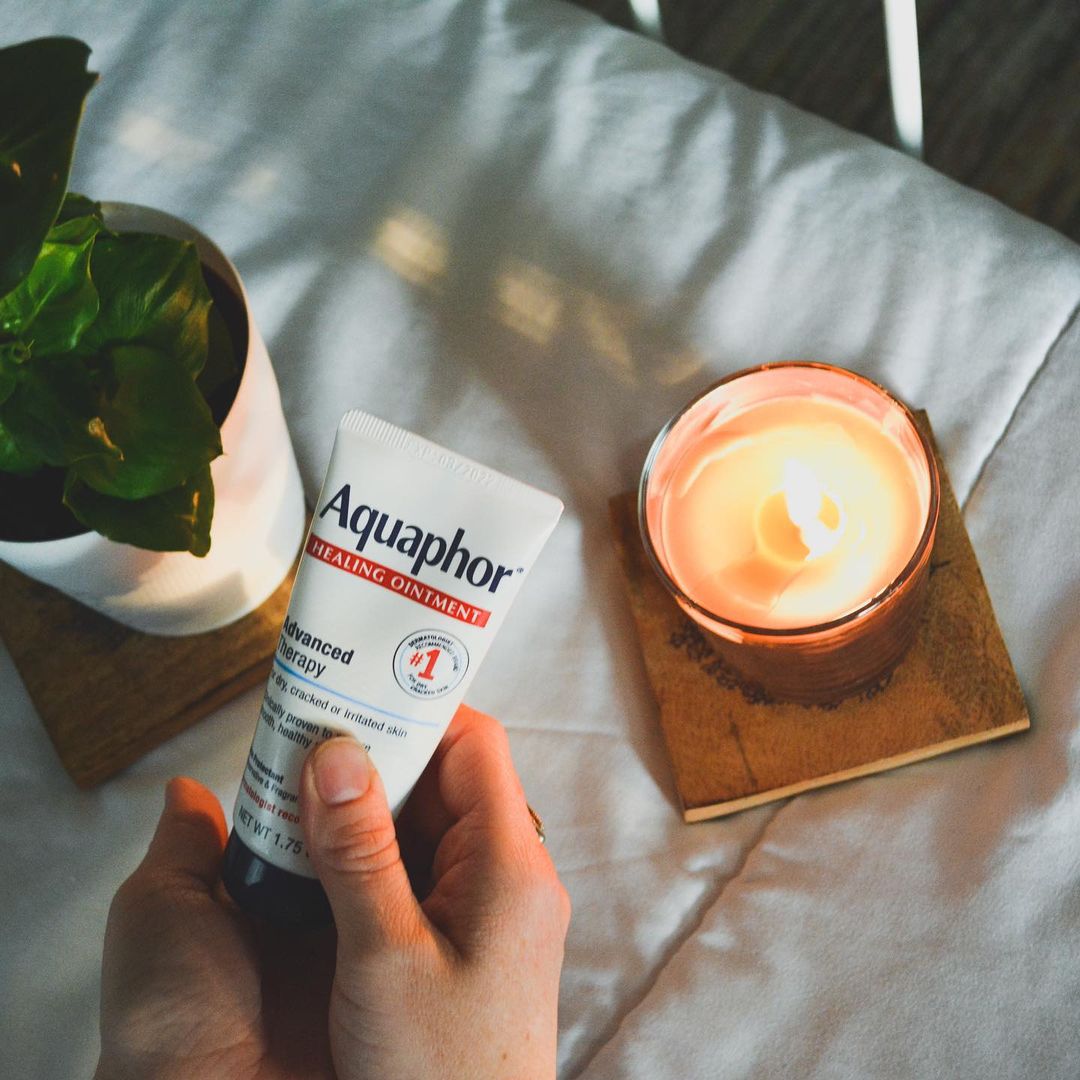 Aquaphor 20: Lifestyle Secondary Images