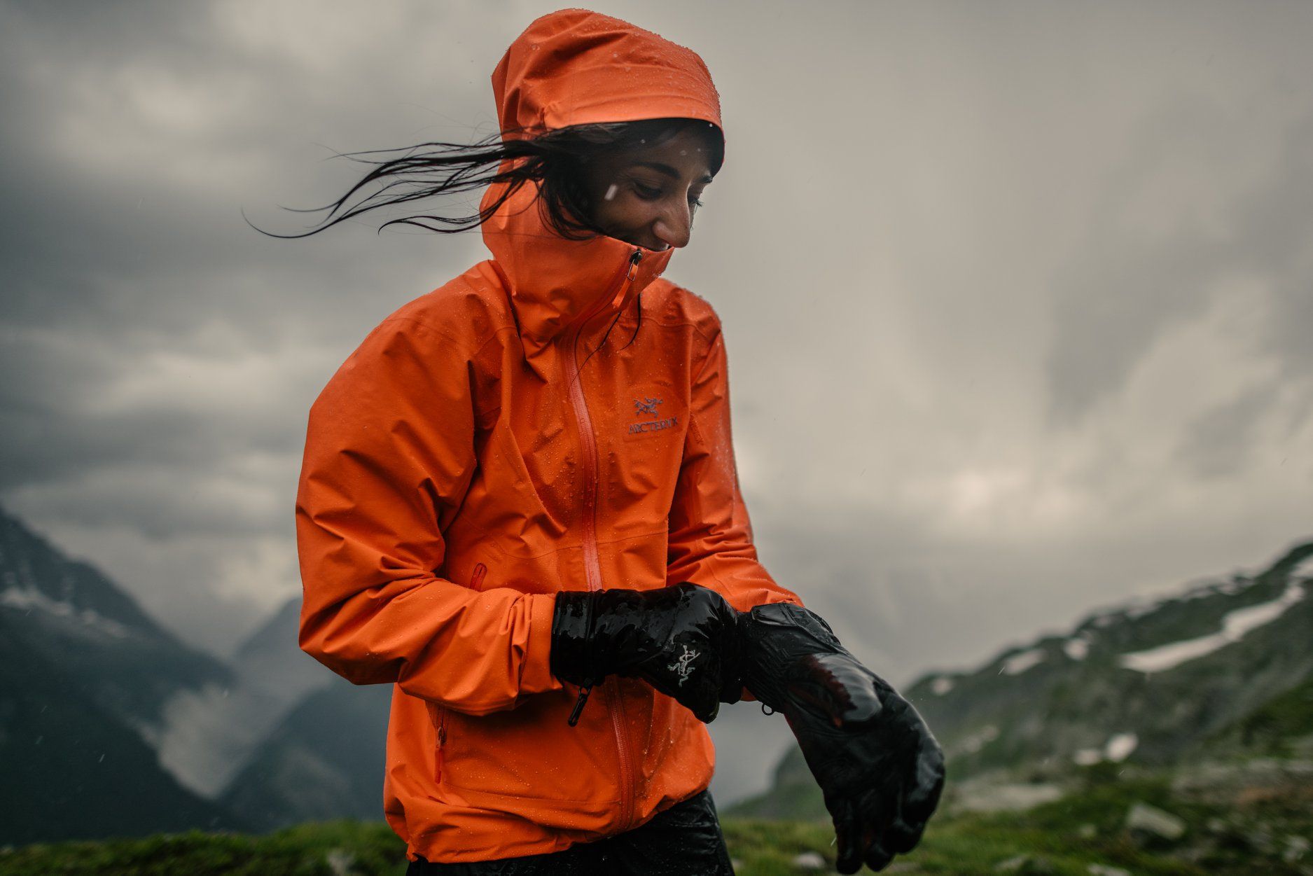 Arc'teryx Outdoor LIF 11: Lifestyle Secondary Images