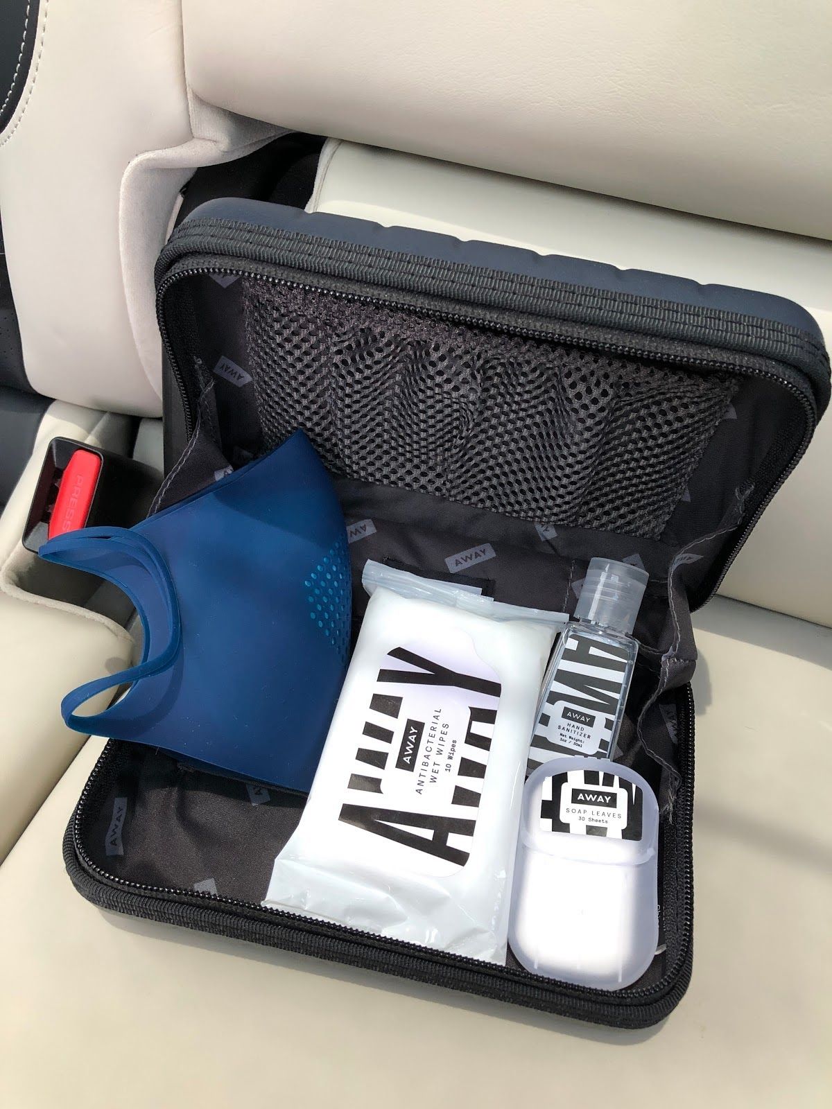 Away Travel 10: Lifestyle Secondary Images