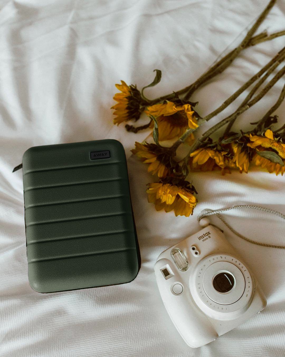 Away Travel 50: Lifestyle Secondary Images