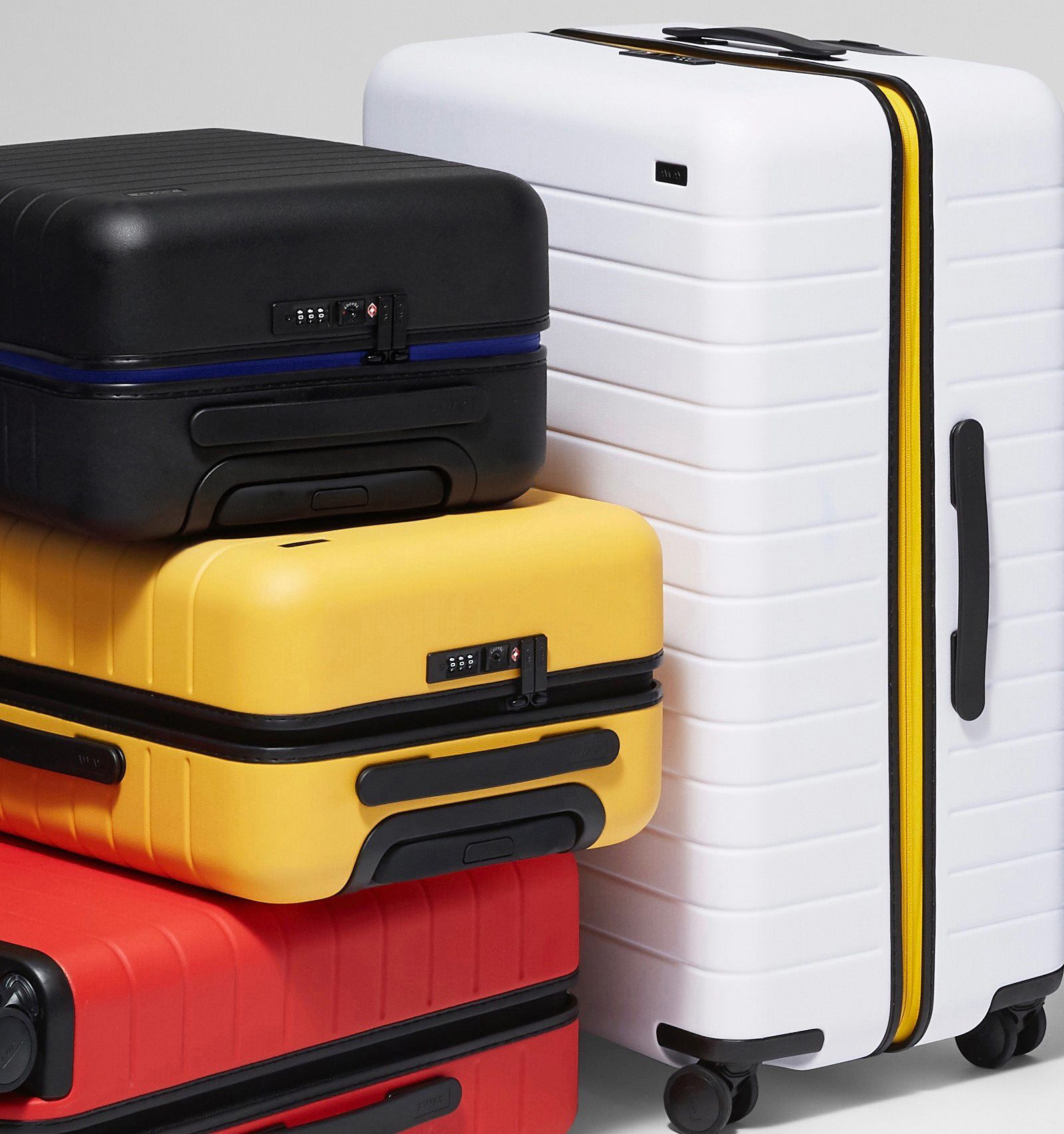 Away Travel 62: Product Hero Images