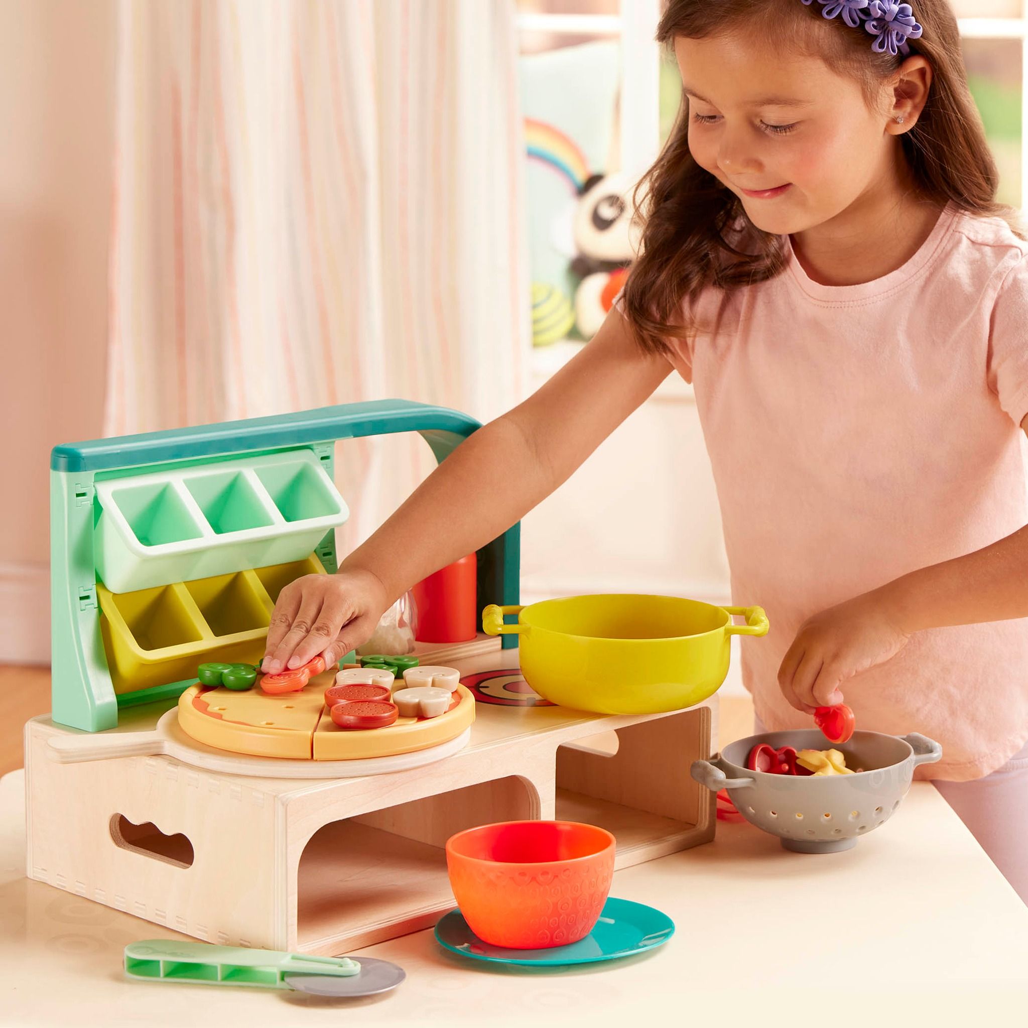 B.TOYS LIF TG 6: Lifestyle Secondary Images