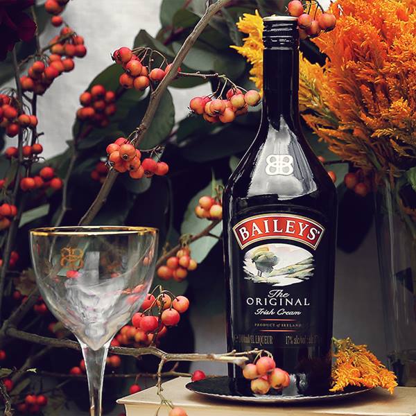 Baileys 19: Lifestyle Secondary Images