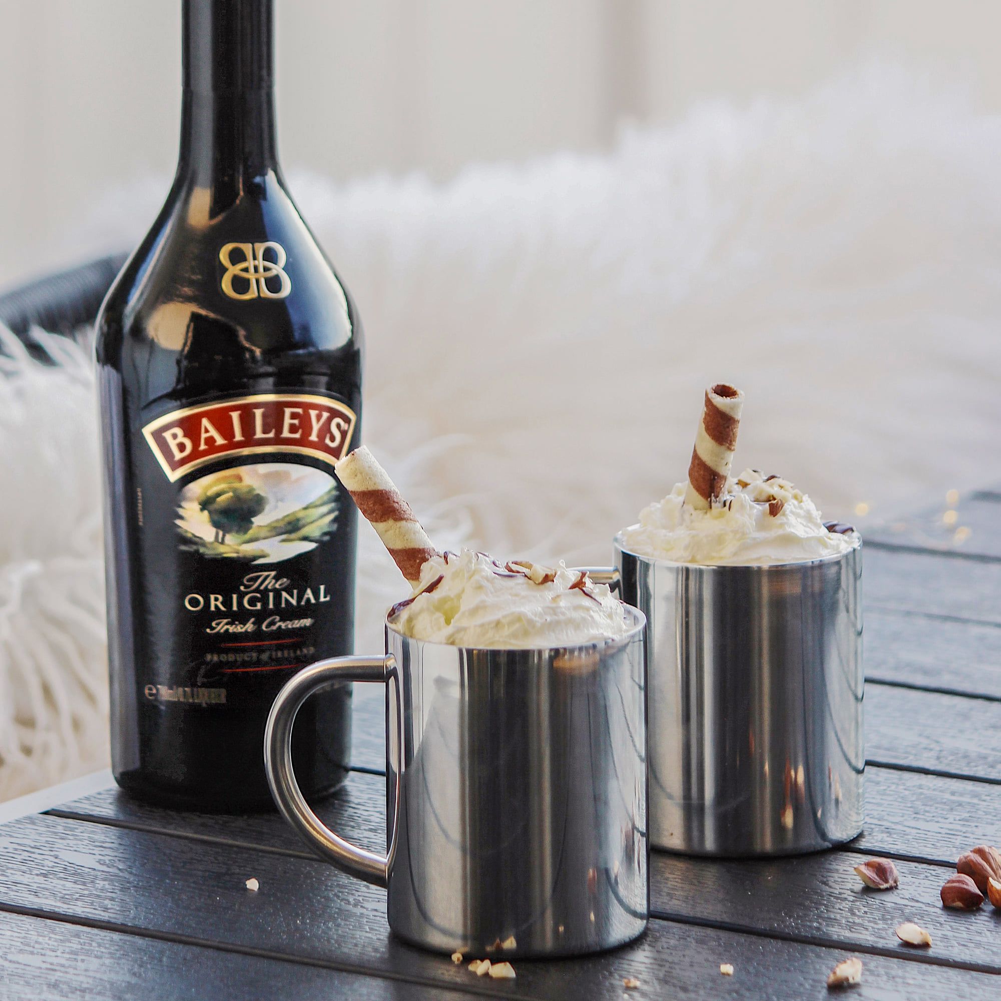 Baileys 6: Lifestyle Secondary Images