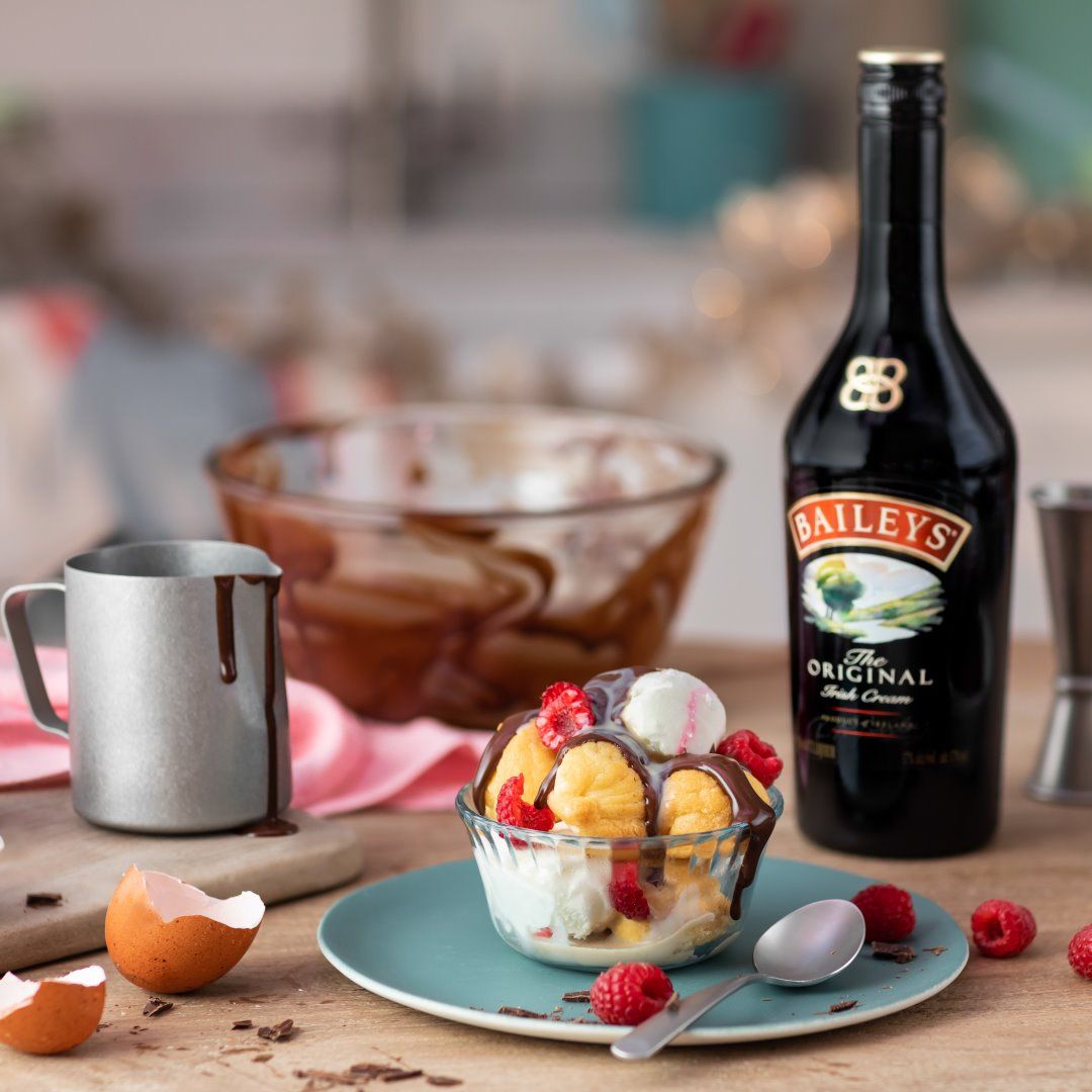 Baileys 9: Lifestyle Secondary Images