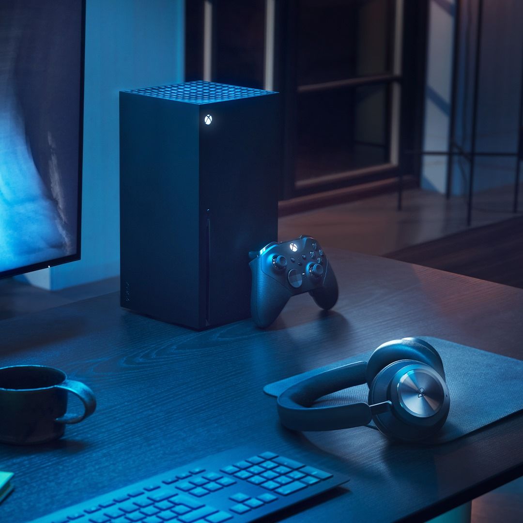 Bang & Olufsen 10: Lifestyle Secondary Images