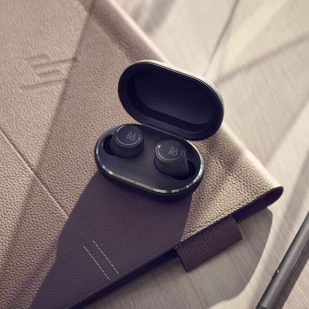 Bang &amp; Olufsen 14: Lifestyle Secondary Images