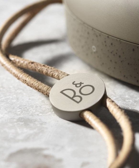 Bang &amp; Olufsen 3: Lifestyle Secondary Images