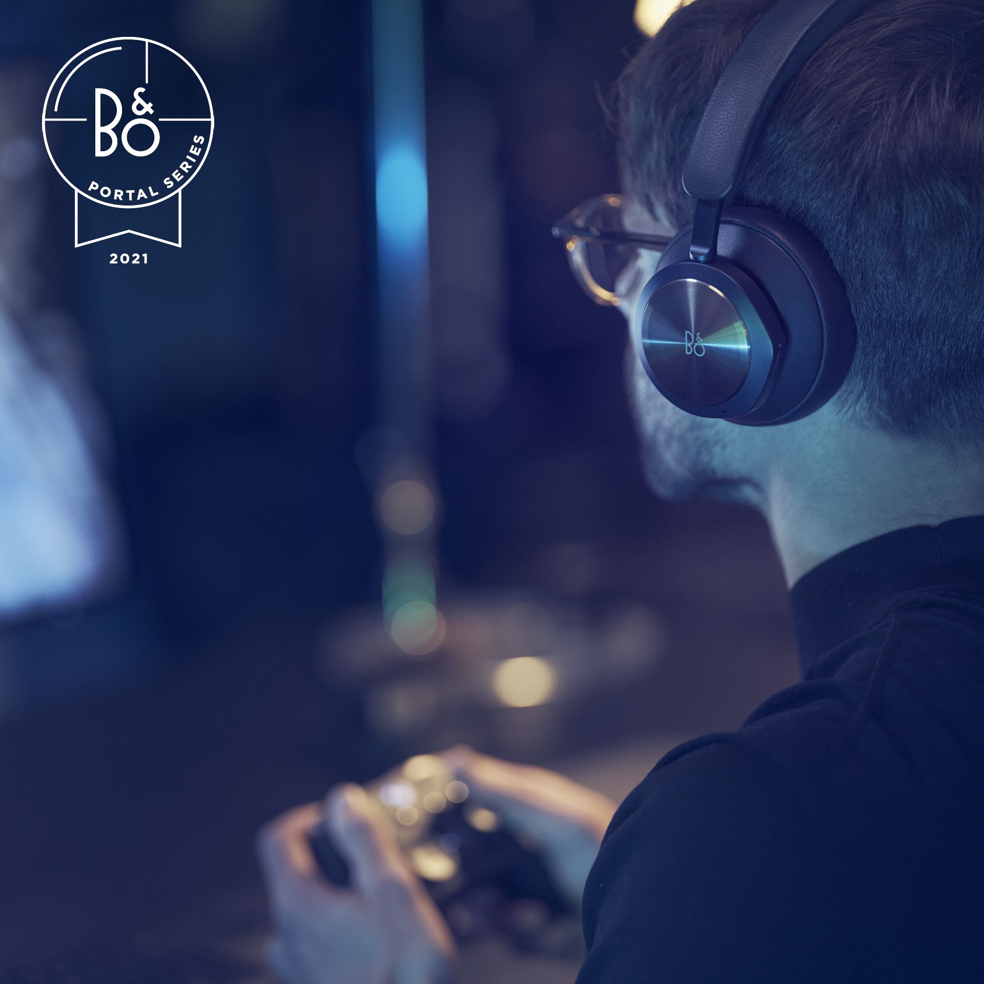 Bang &amp; Olufsen 8: Lifestyle Secondary Images