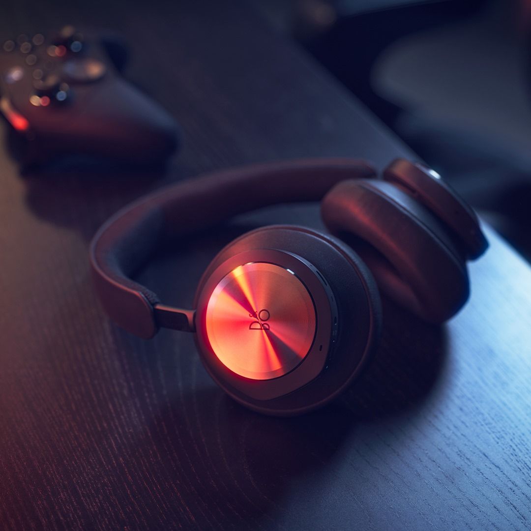 Bang &amp; Olufsen 9: Lifestyle Secondary Images