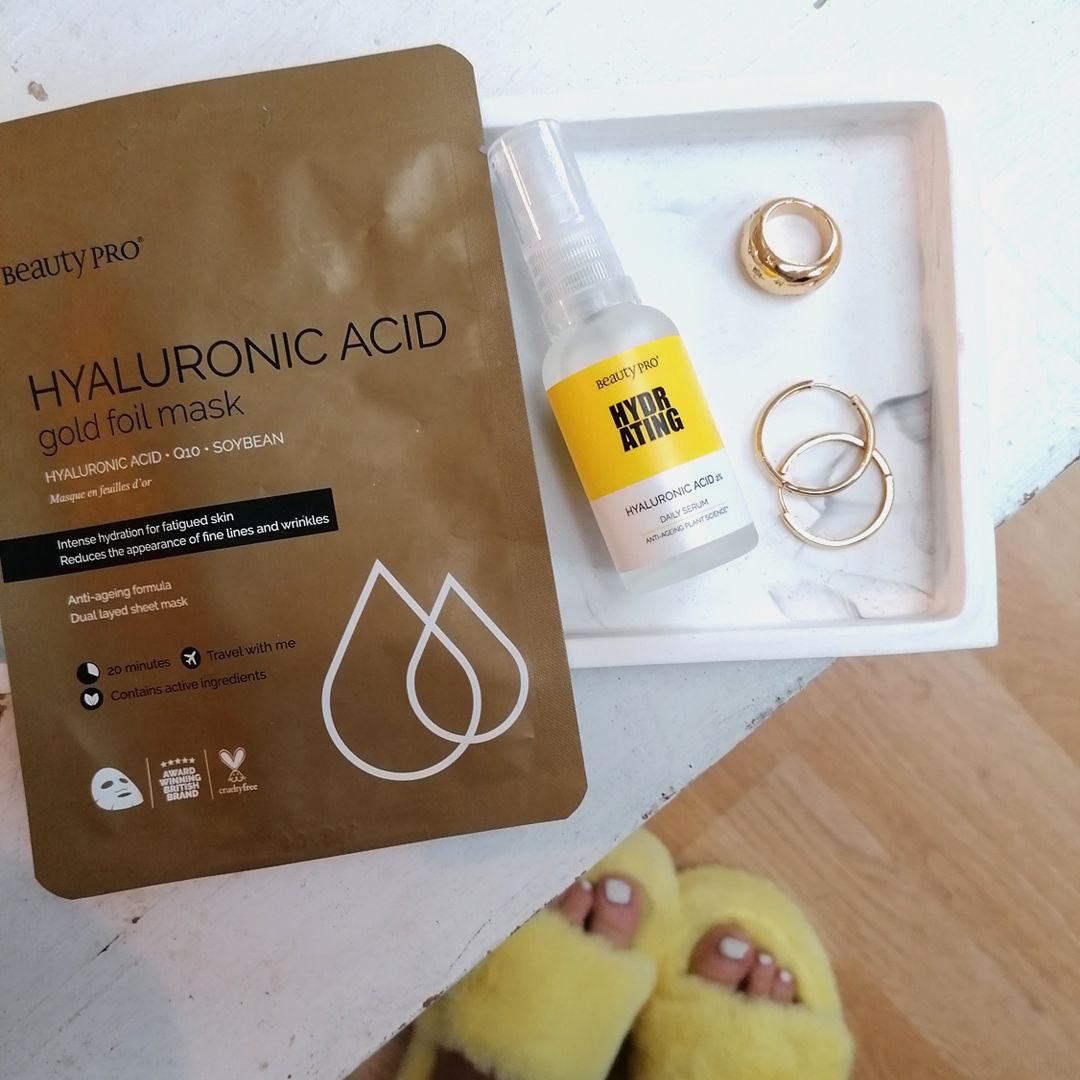 BeautyPro 17: Lifestyle Secondary Images