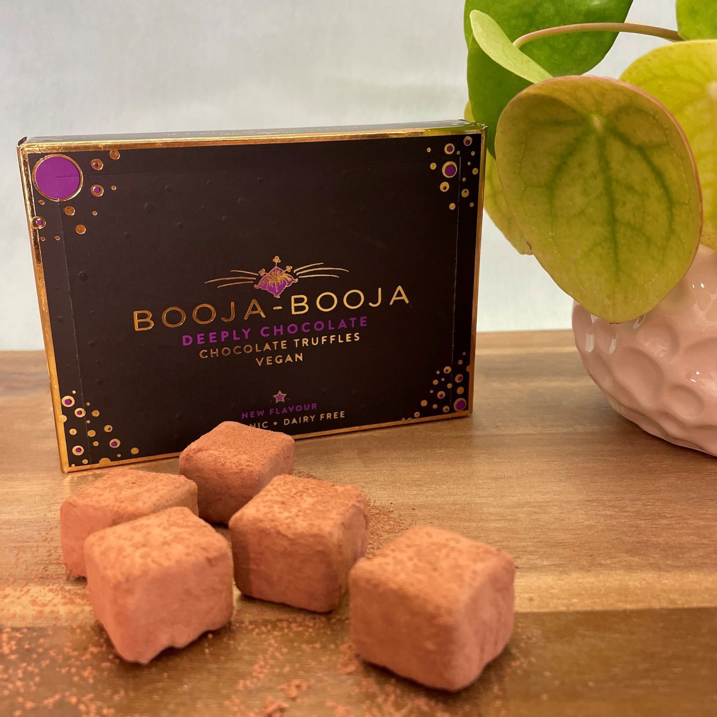 Booja-Booja 18: Lifestyle Secondary Images