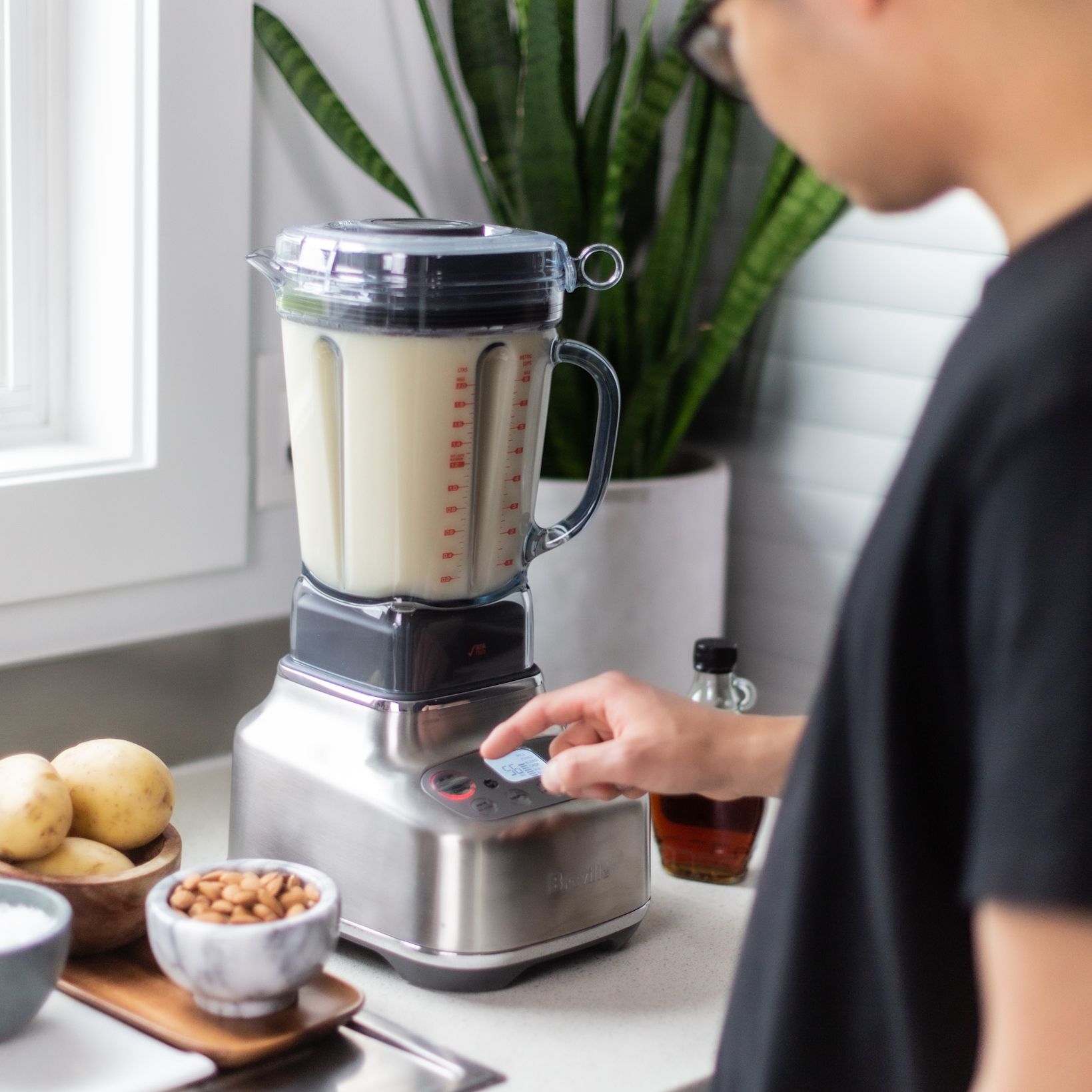 Breville 1: Lifestyle Secondary Images