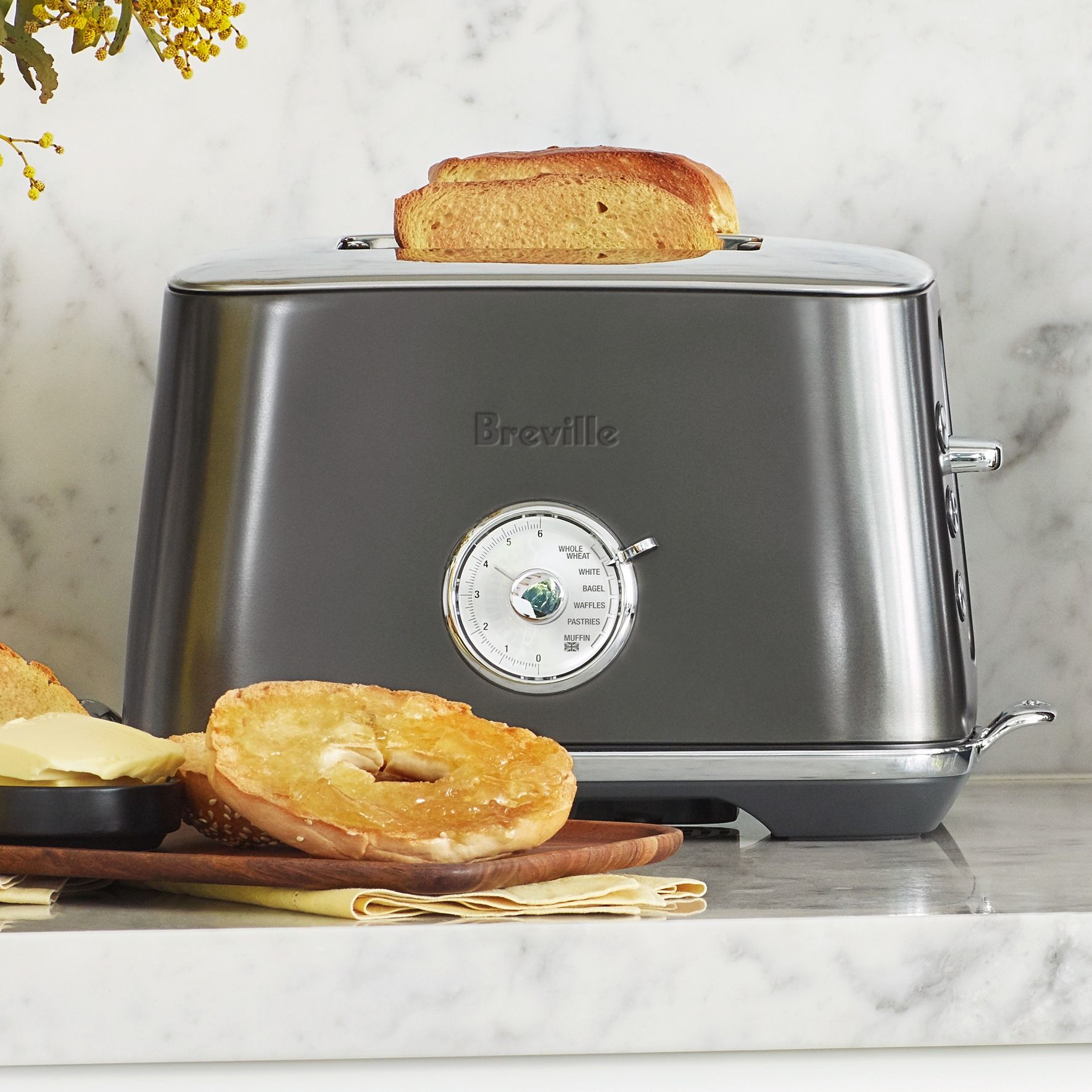 Breville 22: Lifestyle Secondary Images
