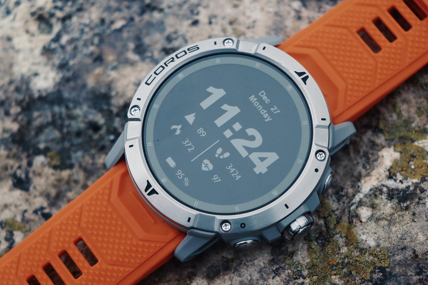 COROS Outdoors LIF 5: Lifestyle Secondary Images