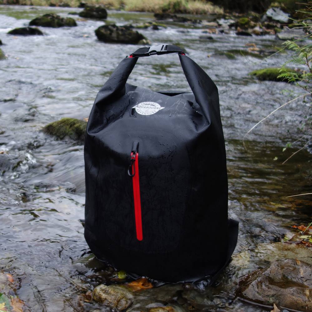Cabin Max 16: Lifestyle Secondary Images