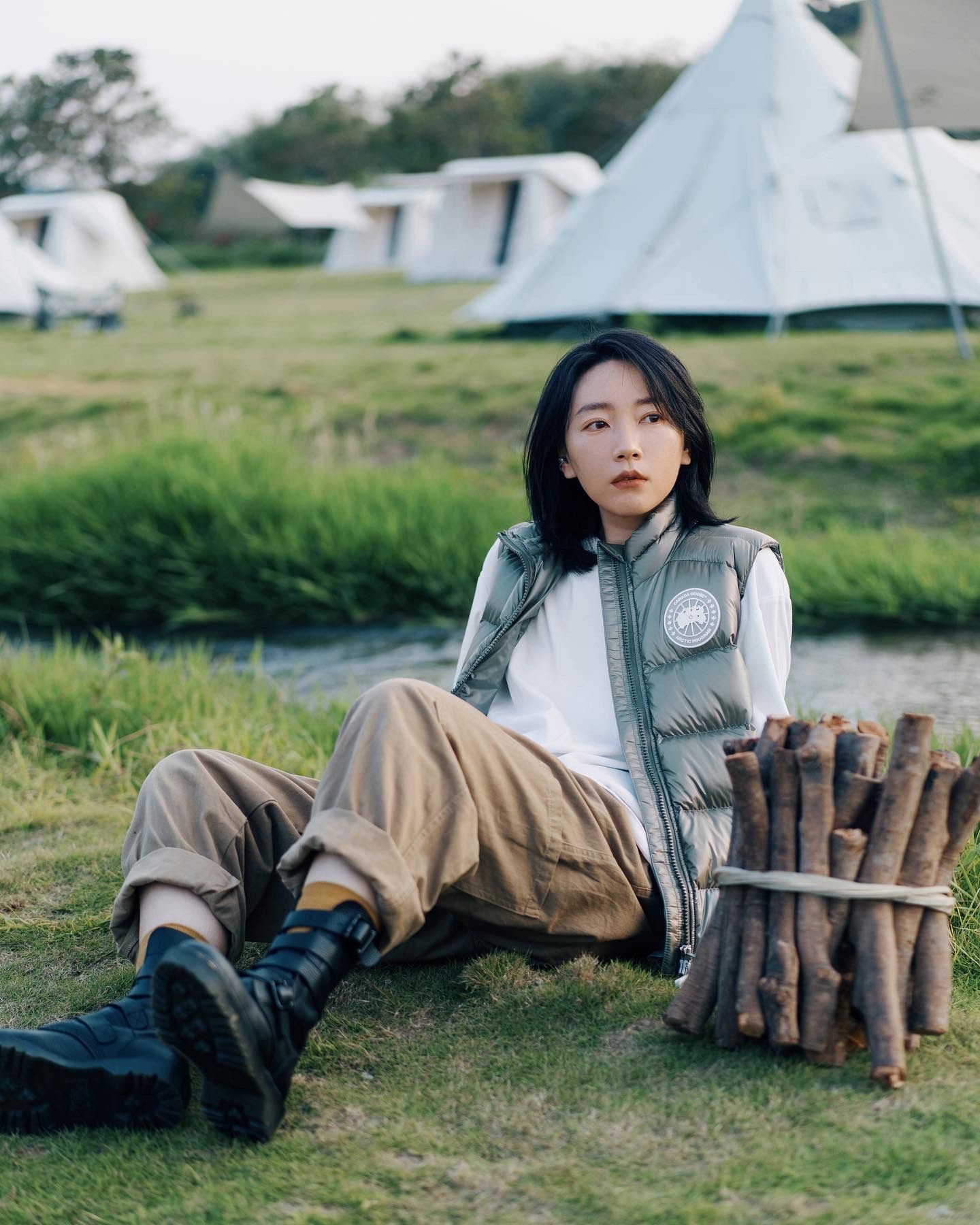 CanadaGoose Outdoor LIF 1: Lifestyle Secondary Images