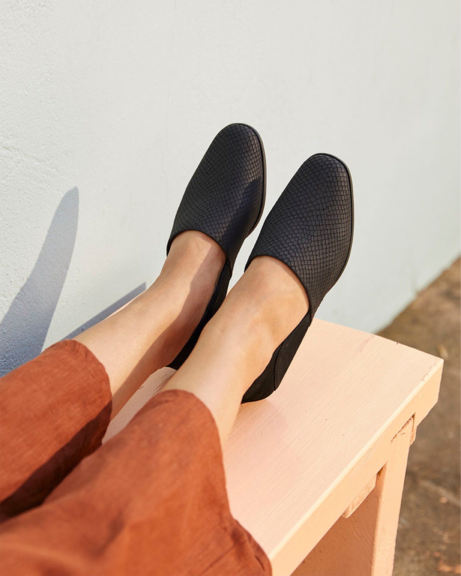 Clarks 11: Lifestyle Secondary Images