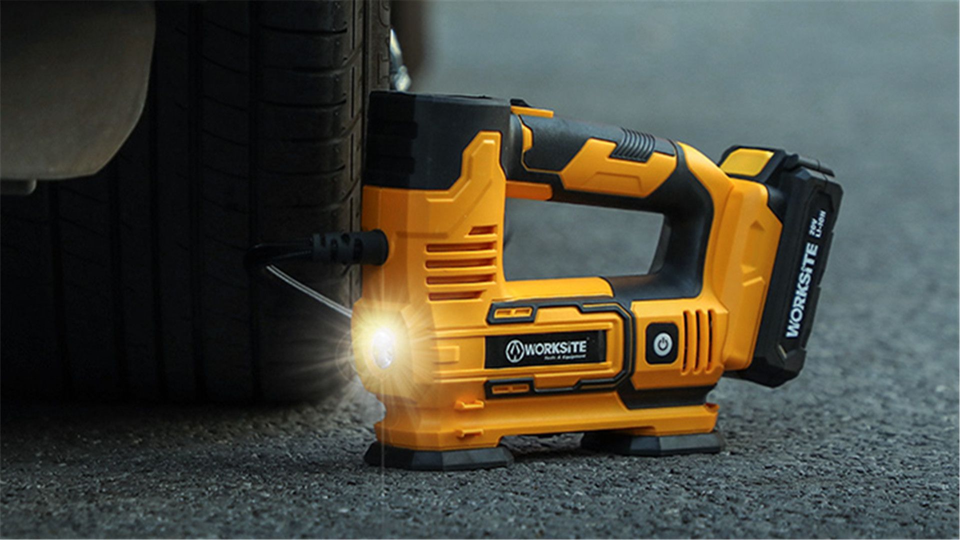 Dewalt LIF  4 LIF: Lifestyle Secondary Images