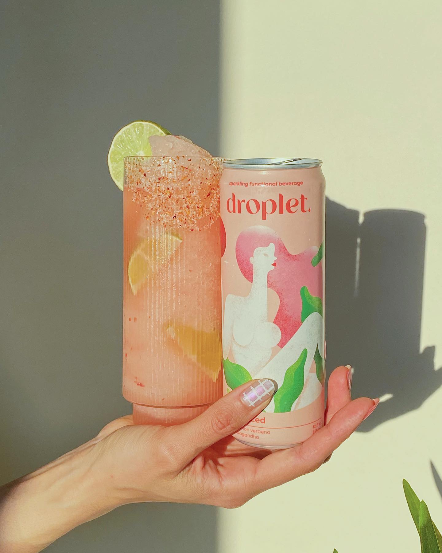 Droplet 14: Lifestyle Secondary Images