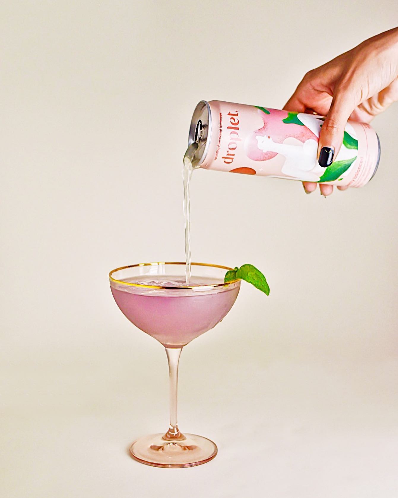 Droplet 28: Lifestyle Secondary Images