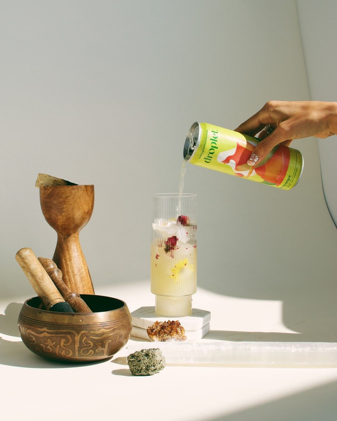 Droplet 6: Lifestyle Secondary Images