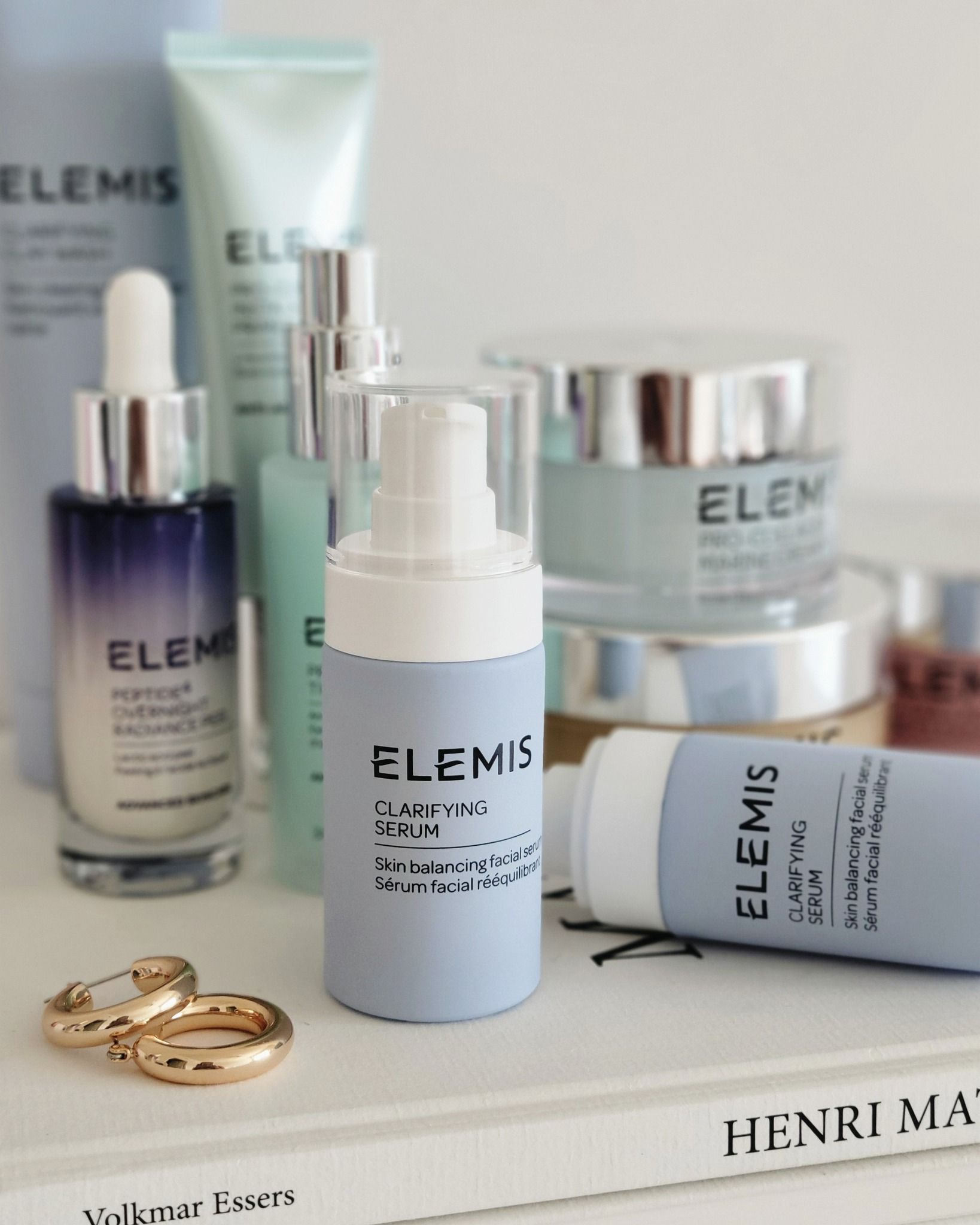 Elemis 13: Lifestyle Secondary Images