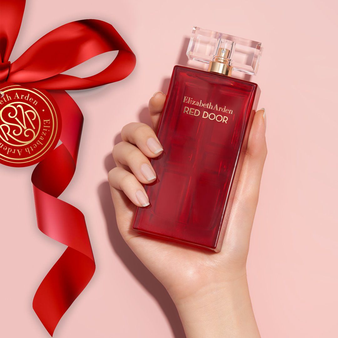 Elizabeth Arden 21: Backdrops