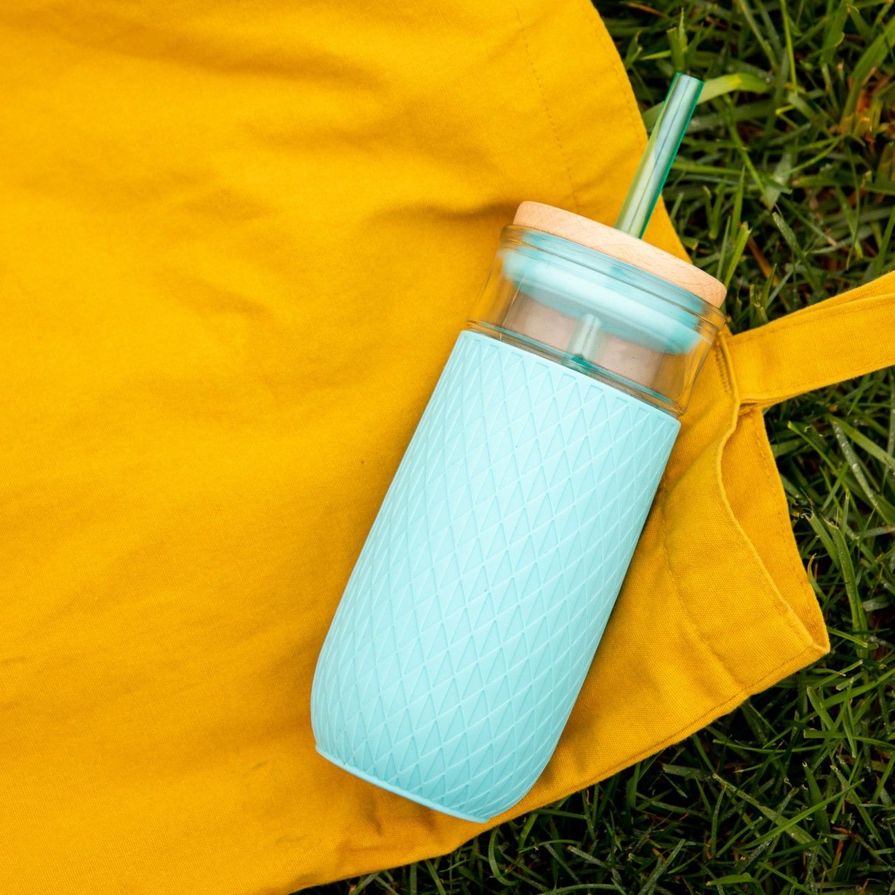 Ello 03: Lifestyle Secondary Images