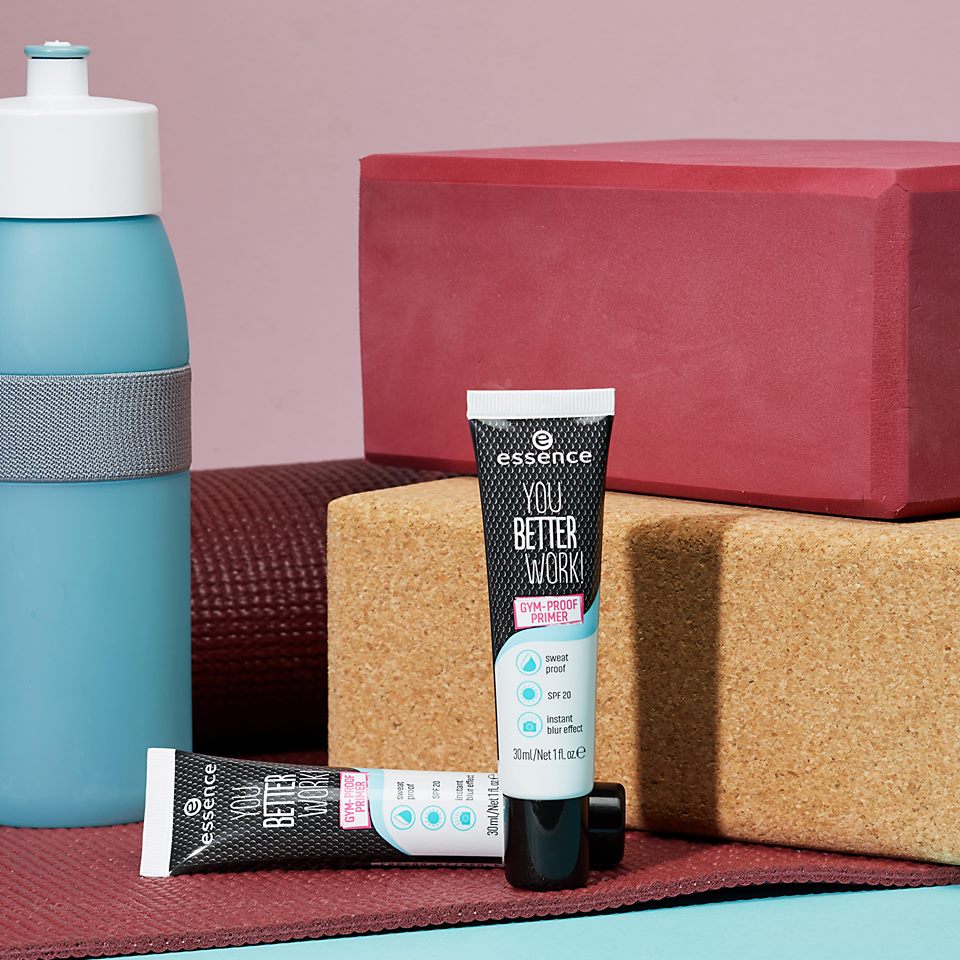 Essence Cosmetics 14: Backdrops