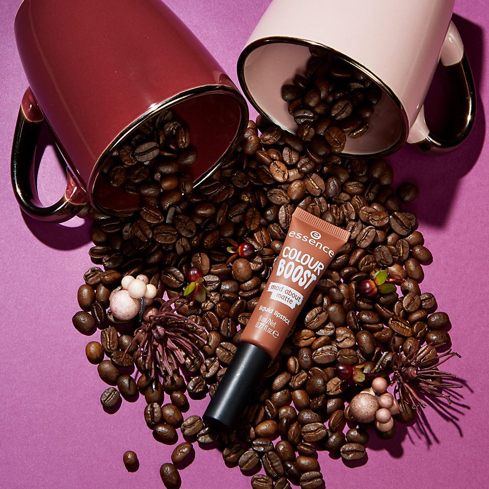 Essence Cosmetics 25: Backdrops