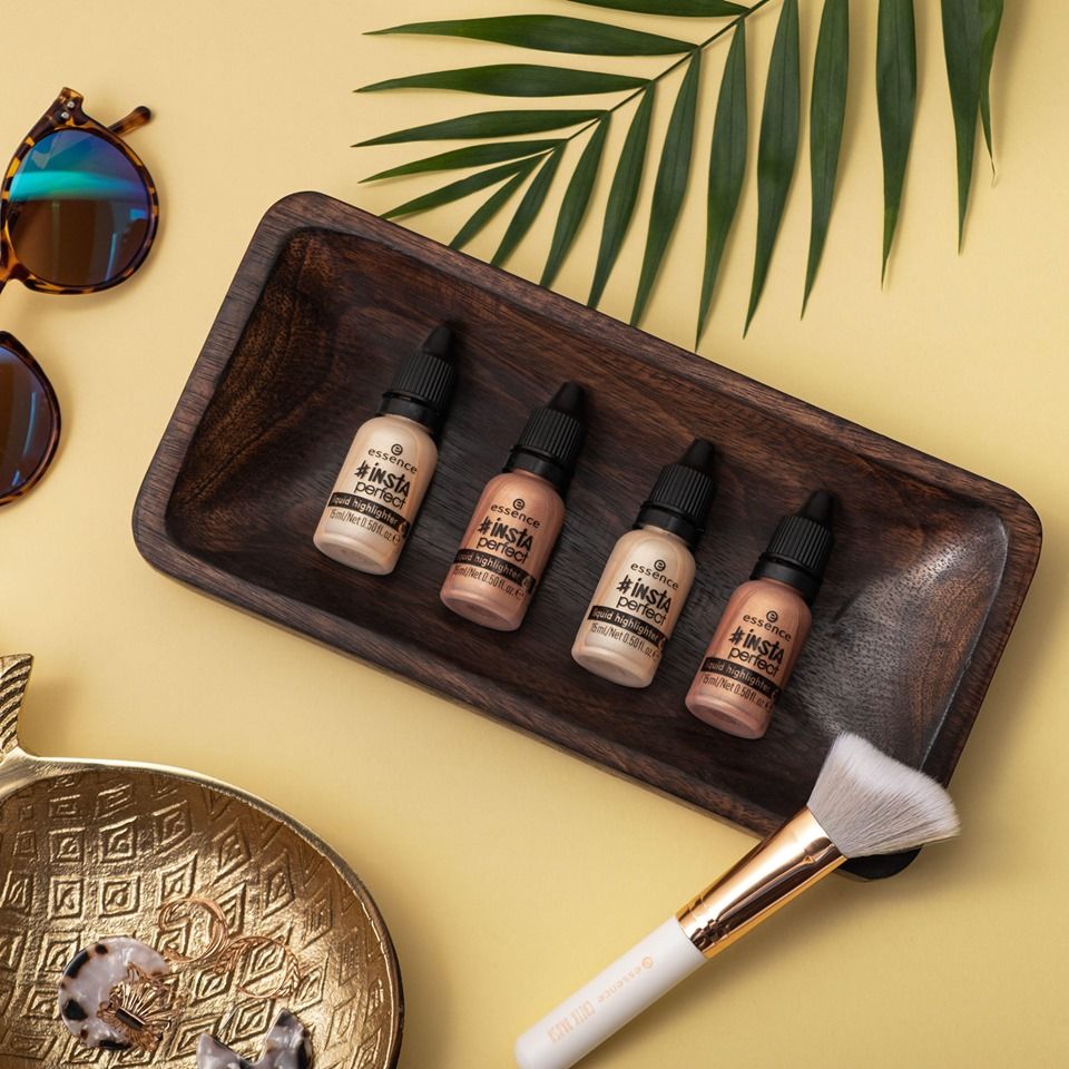 Essence Cosmetics 2: Backdrops