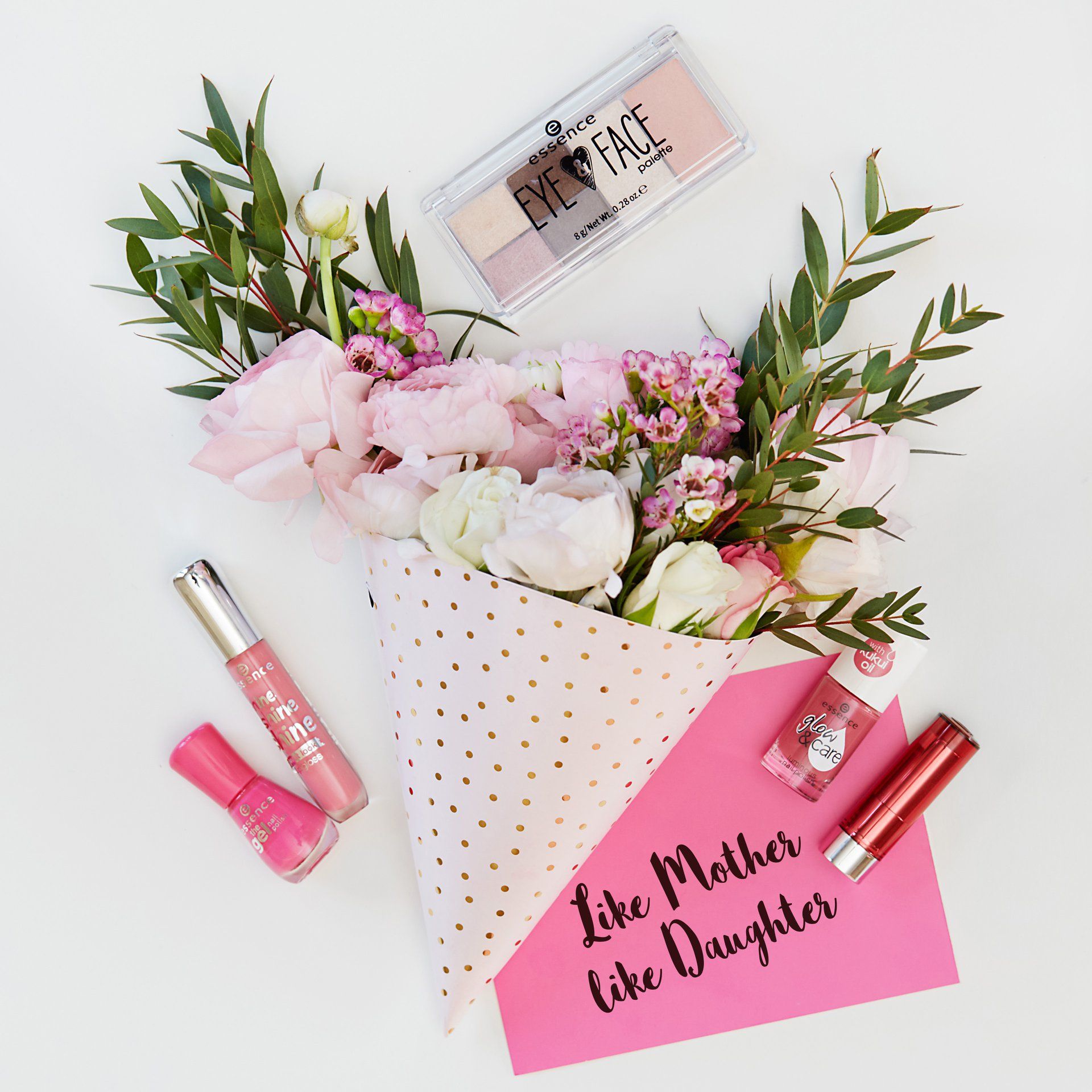 Essence Cosmetics 3: Backdrops