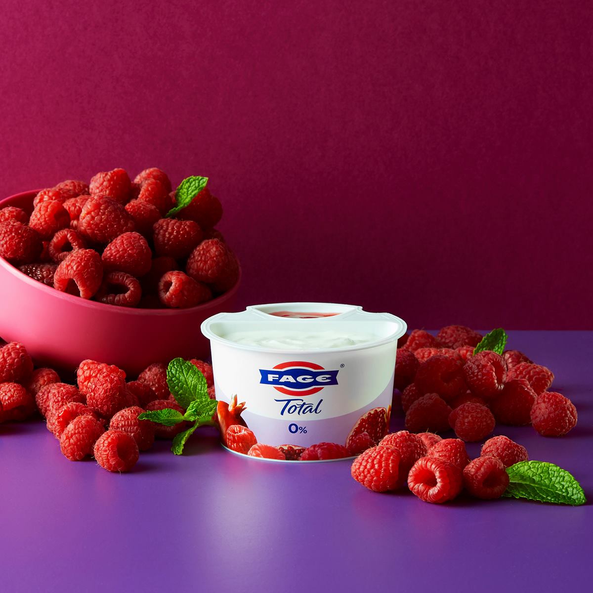 FAGE 16: Backdrops