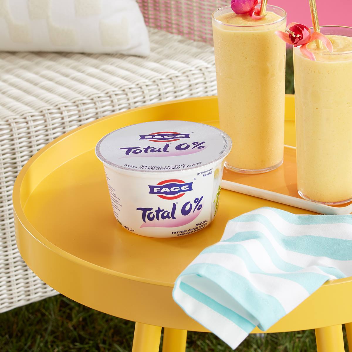 FAGE 17: Lifestyle Secondary Images
