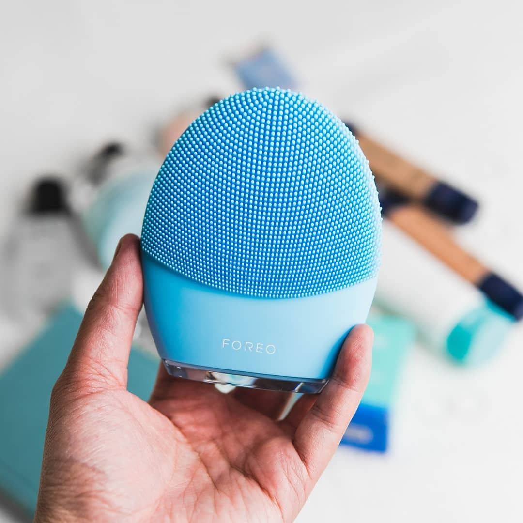 FOREO 19: Lifestyle Secondary Images