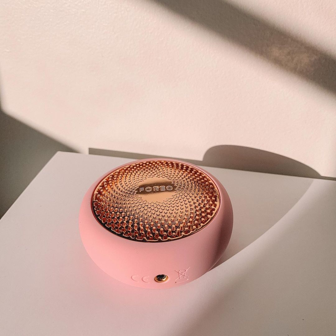 FOREO 47: Lifestyle Secondary Images
