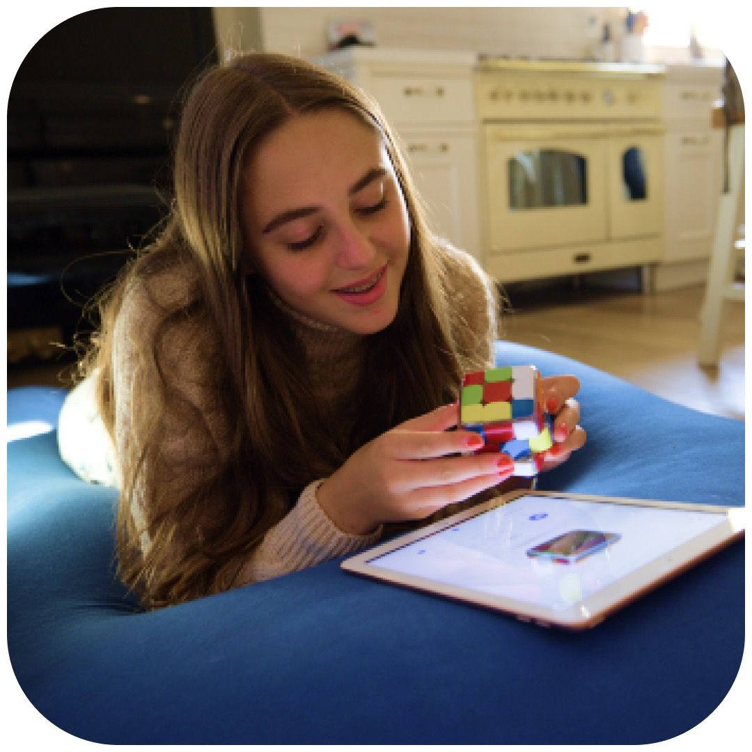 GOCUBE LIF TG 9: Lifestyle Secondary Images