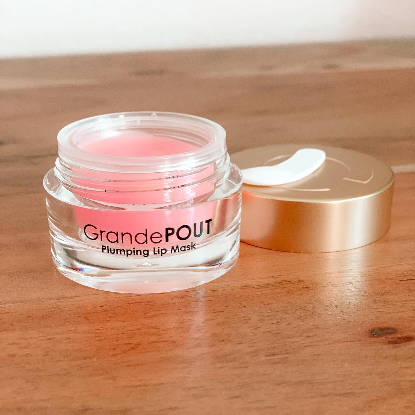 Grande Cosmetics 27: Lifestyle Secondary Images